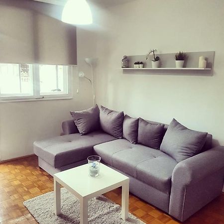 Apartman Kej Пирот Екстериор снимка