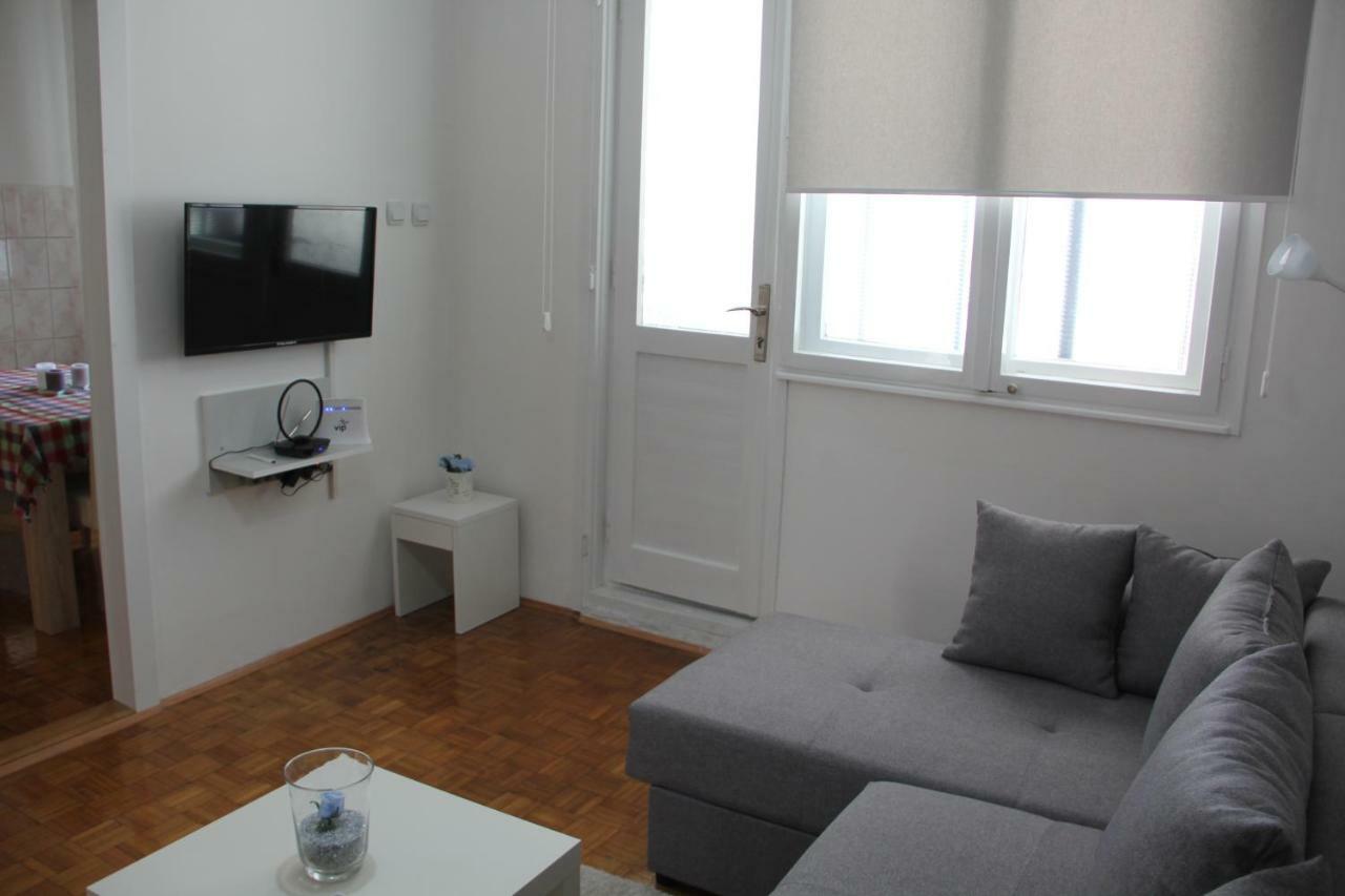 Apartman Kej Пирот Екстериор снимка