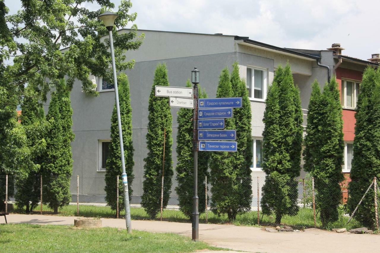 Apartman Kej Пирот Екстериор снимка